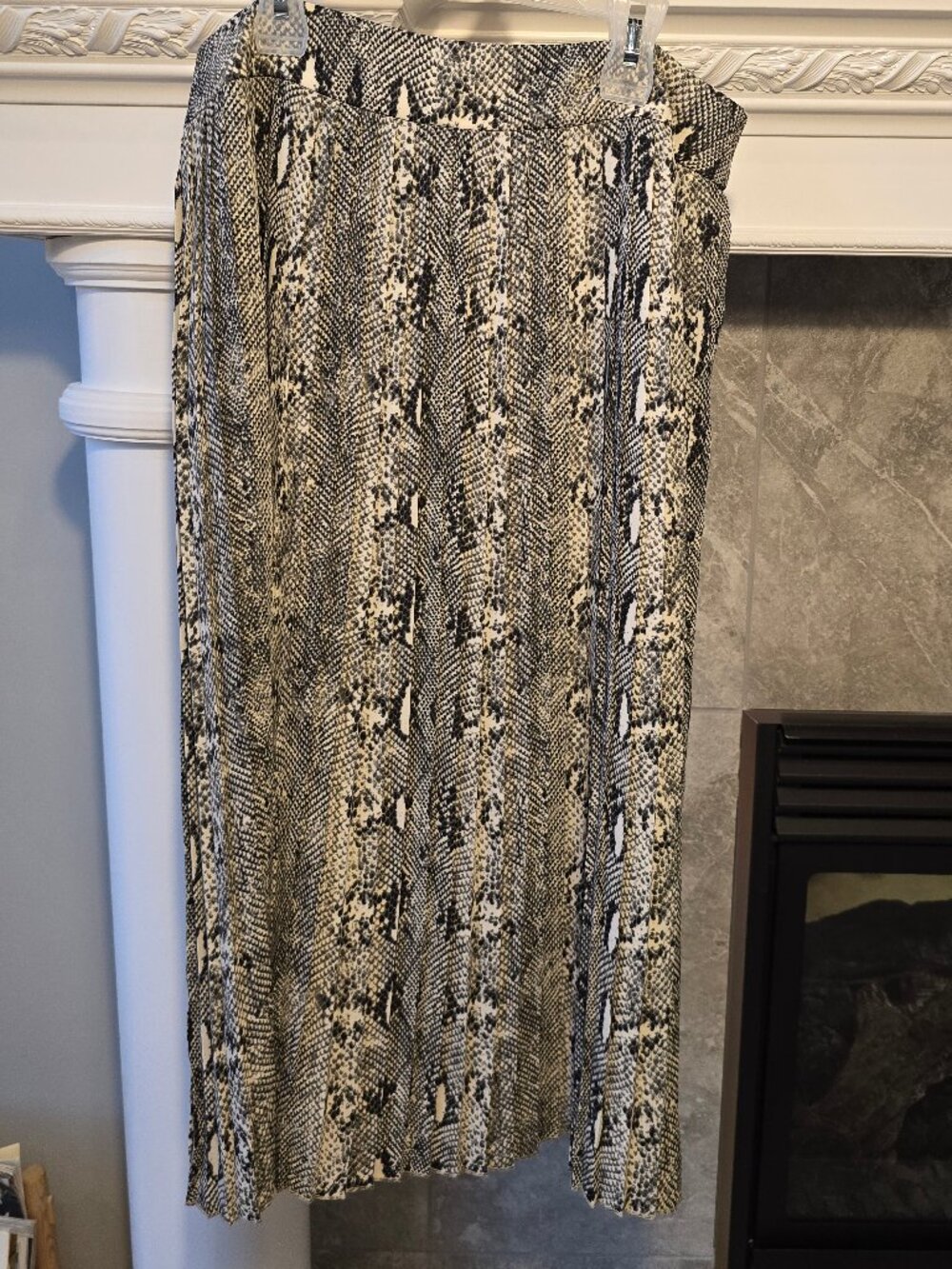 J.Crew Factory Snakeskin Print Pleated Midi Skirt – Size 12 (36" Waist)